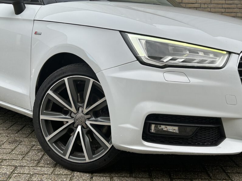 Audi A1 1.4 tfsi S-LINE AUTOMAAT PANO