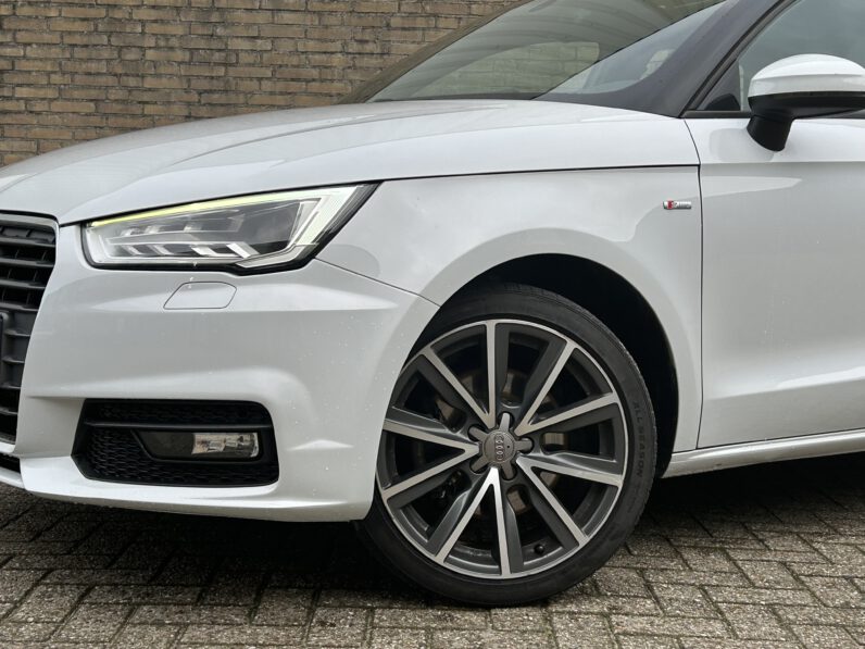 Audi A1 1.4 tfsi S-LINE AUTOMAAT PANO